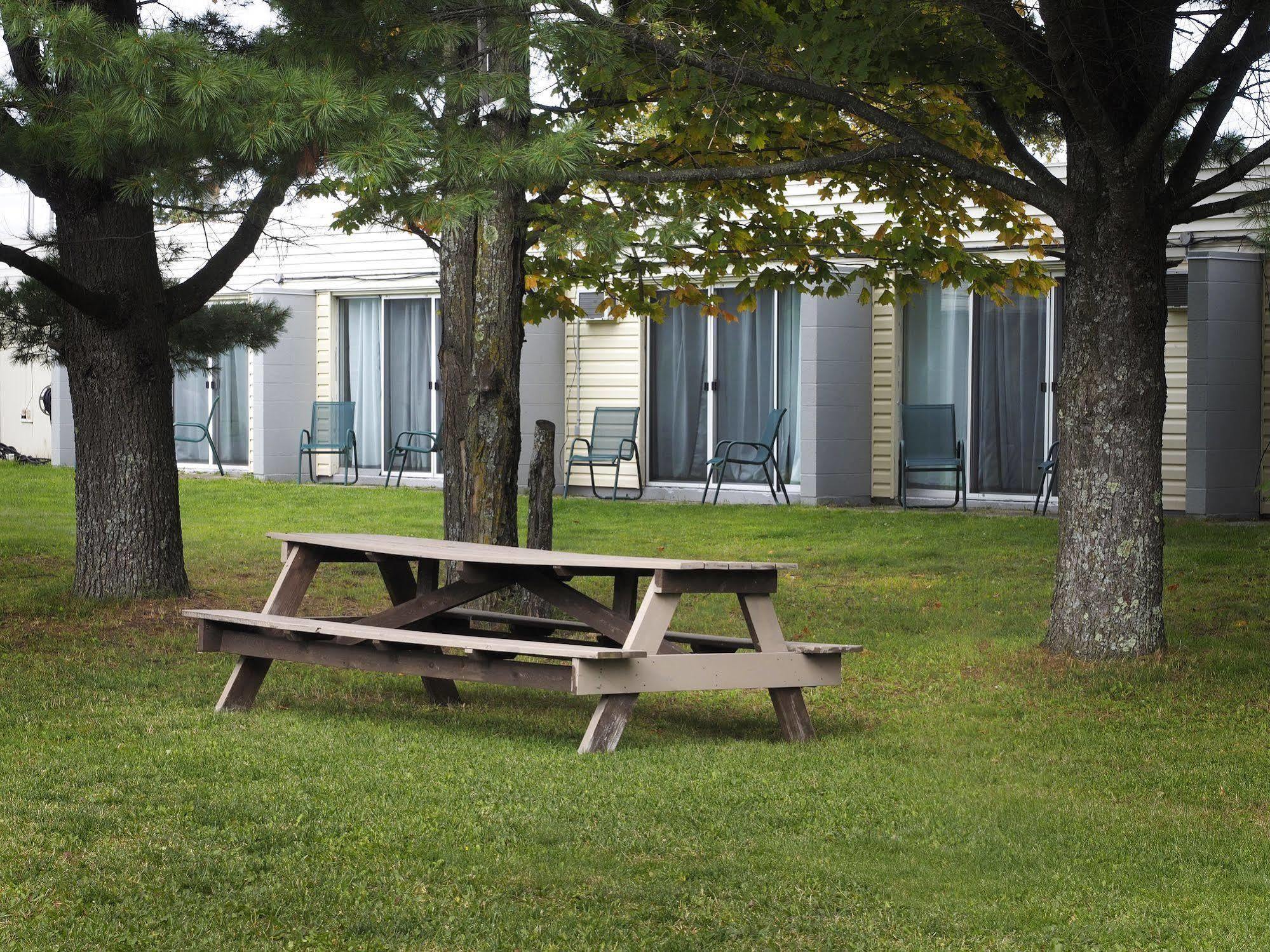 Ambassador Motel Sault Ste. Marie Dış mekan fotoğraf